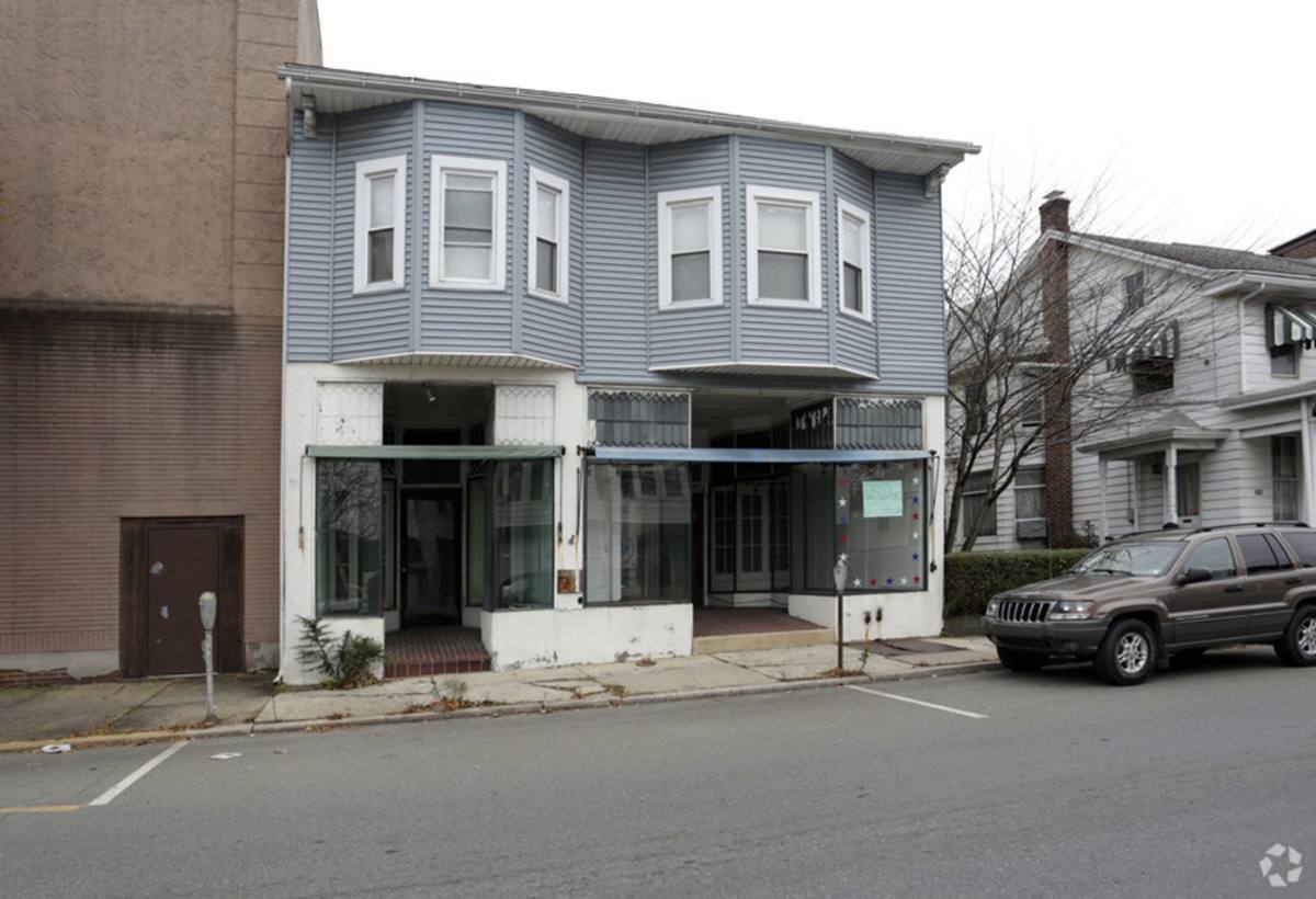 Apartment for rent at 198 200 1-5 1st St, Lehighton, PA 18235