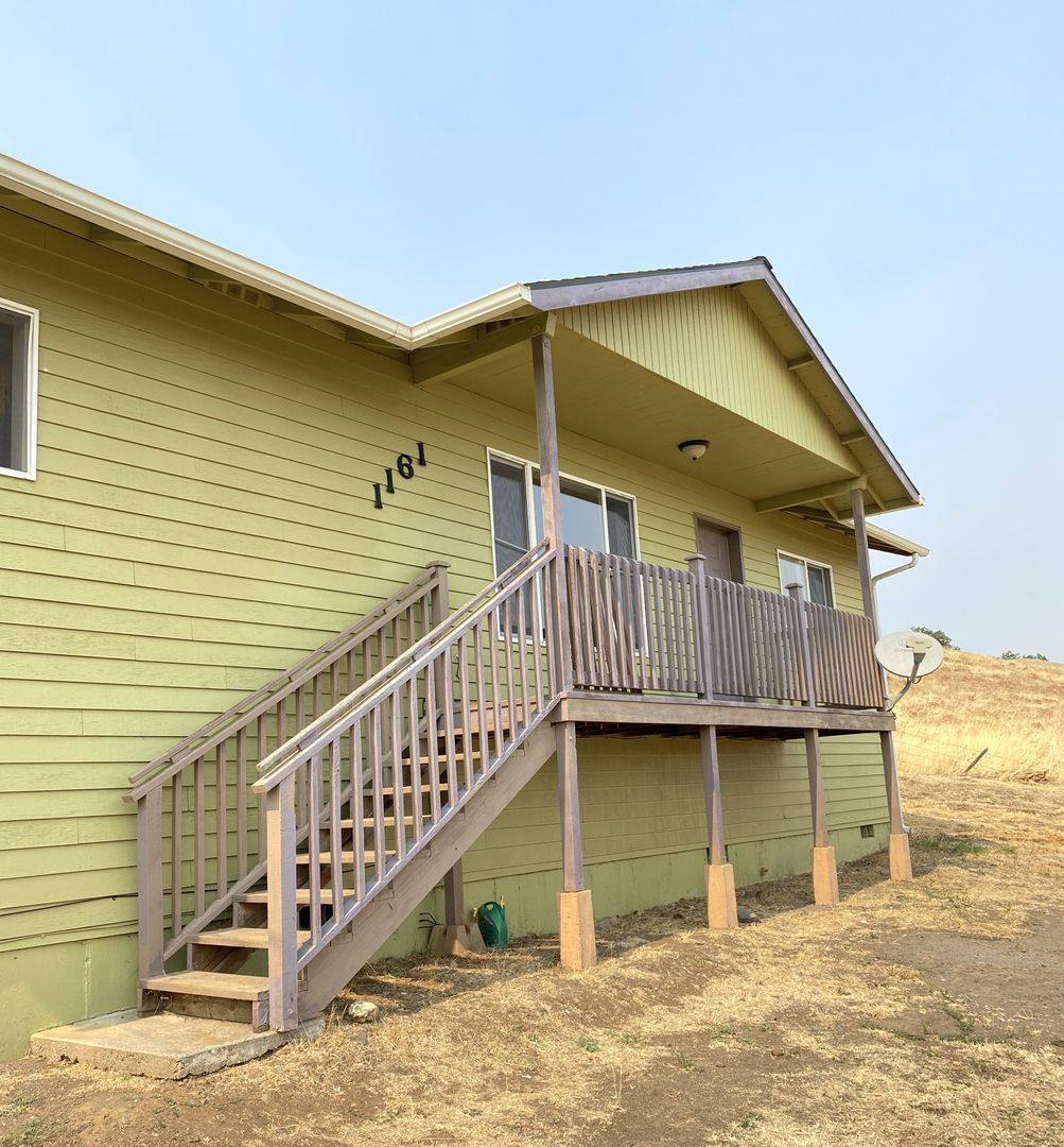 House for rent at 1161 Murray Rd, The Dalles, OR 97058