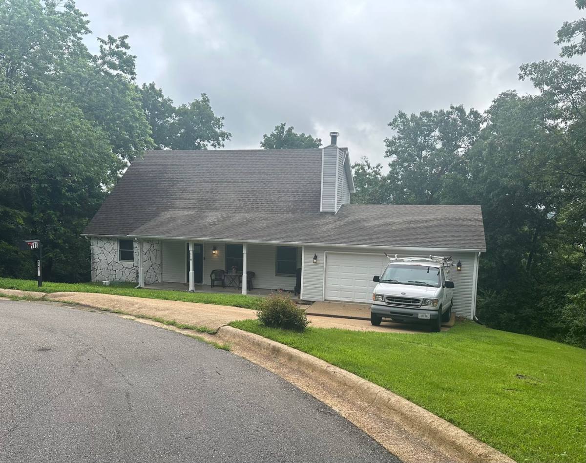House for rent at 118 Auburn Dr, Waynesville, MO 65583