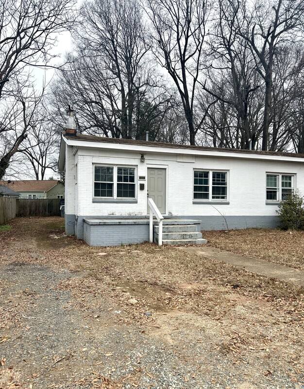 Apartment for rent at 2547 Pinckney Ave, Charlotte, NC 28205