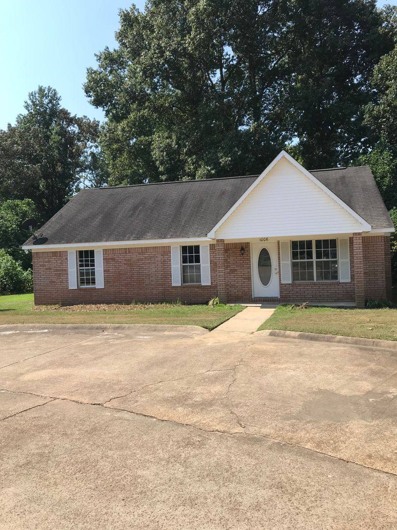 House for rent at 1006 Creekside Place, Oxford, MS 38655