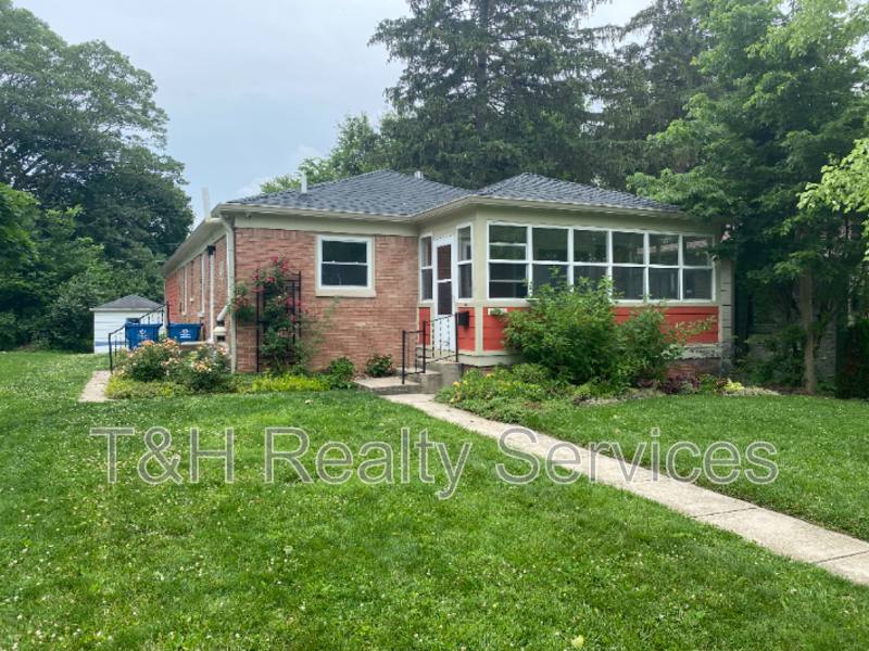 House for rent at 6414 Broadway St, Indianapolis, IN 46220