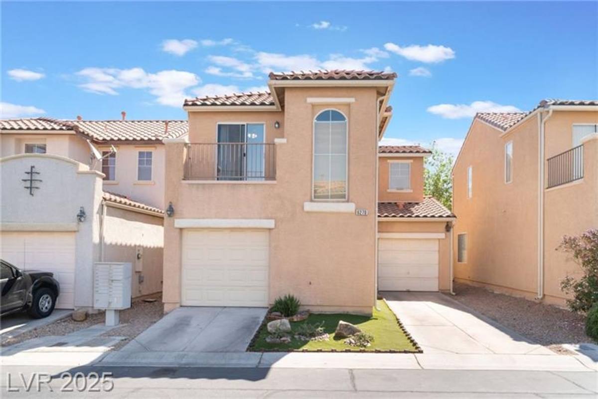 House for rent at 6270 Dartington Hall St, Henderson, NV 89011