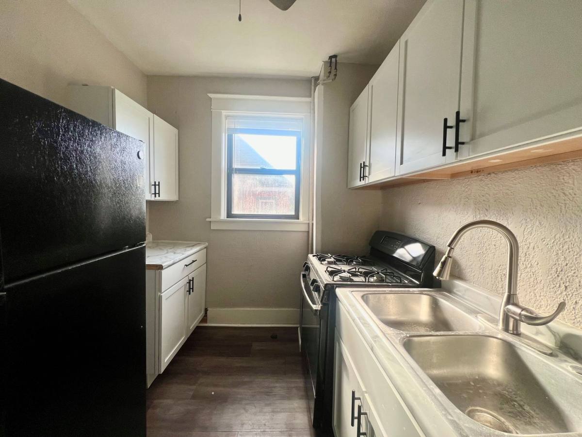 Apartment for rent at 300 Belgrade Ave, Mankato, MN 56003