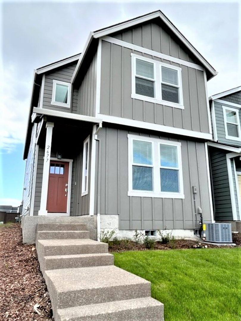 House for rent at 2677 NW Gregory Dr, McMinnville, OR 97128