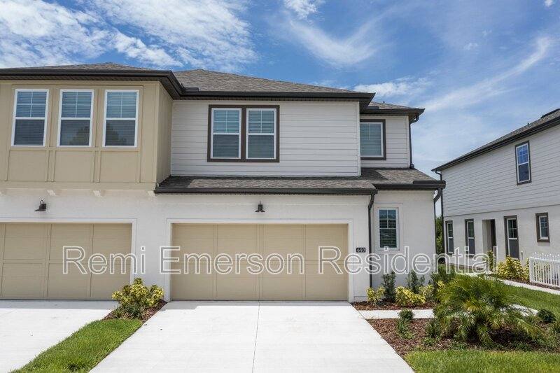Townhouse for rent at 640 Benoi Dr, Davenport, FL 33896