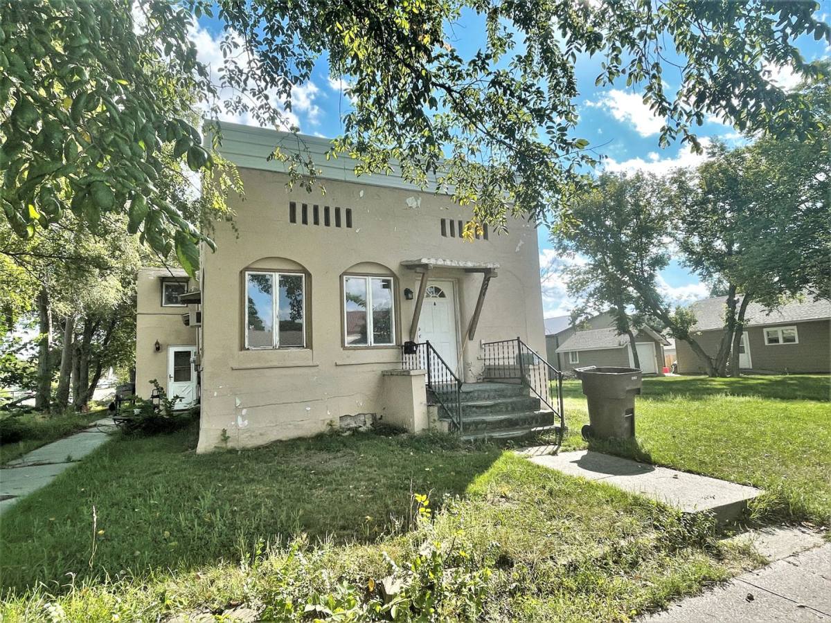 Apartment for rent at 421 E 9th, Mitchell, SD 57301