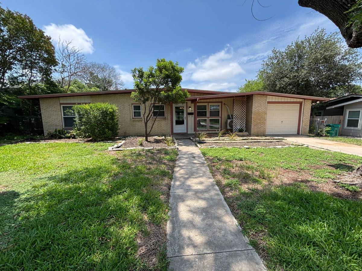 House for rent at 318 Sprucewood, San Antonio, TX 78216