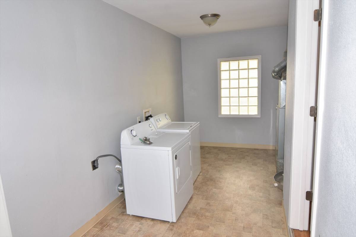 Apartment for rent at 5320 SE 122nd Ave, Portland, OR 97236