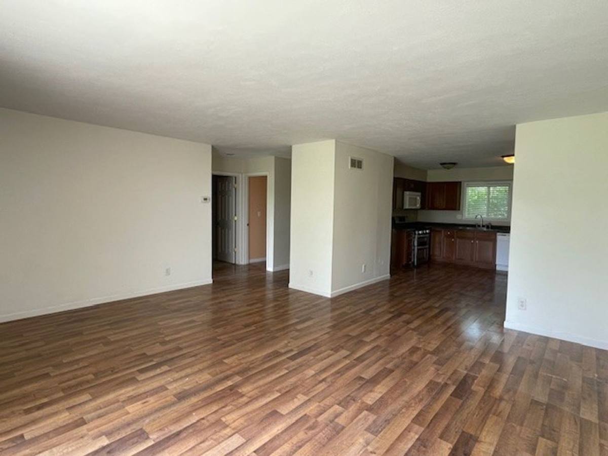 Apartment for rent at 2610 Blarney Stone Dr, Beloit, WI 53511