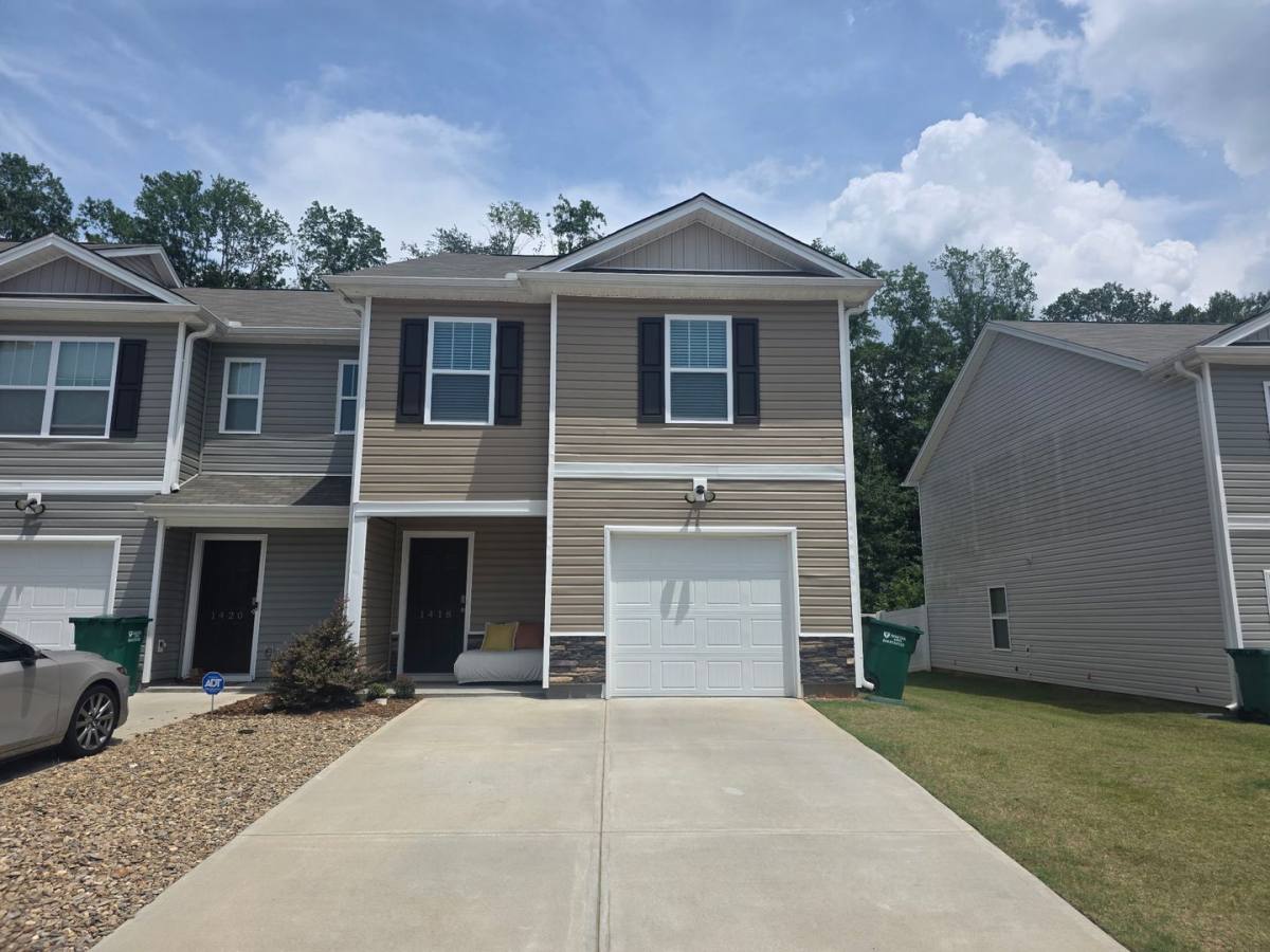 Townhouse for rent at 1418 N Cardiff Trail, Spartanburg, SC 29301