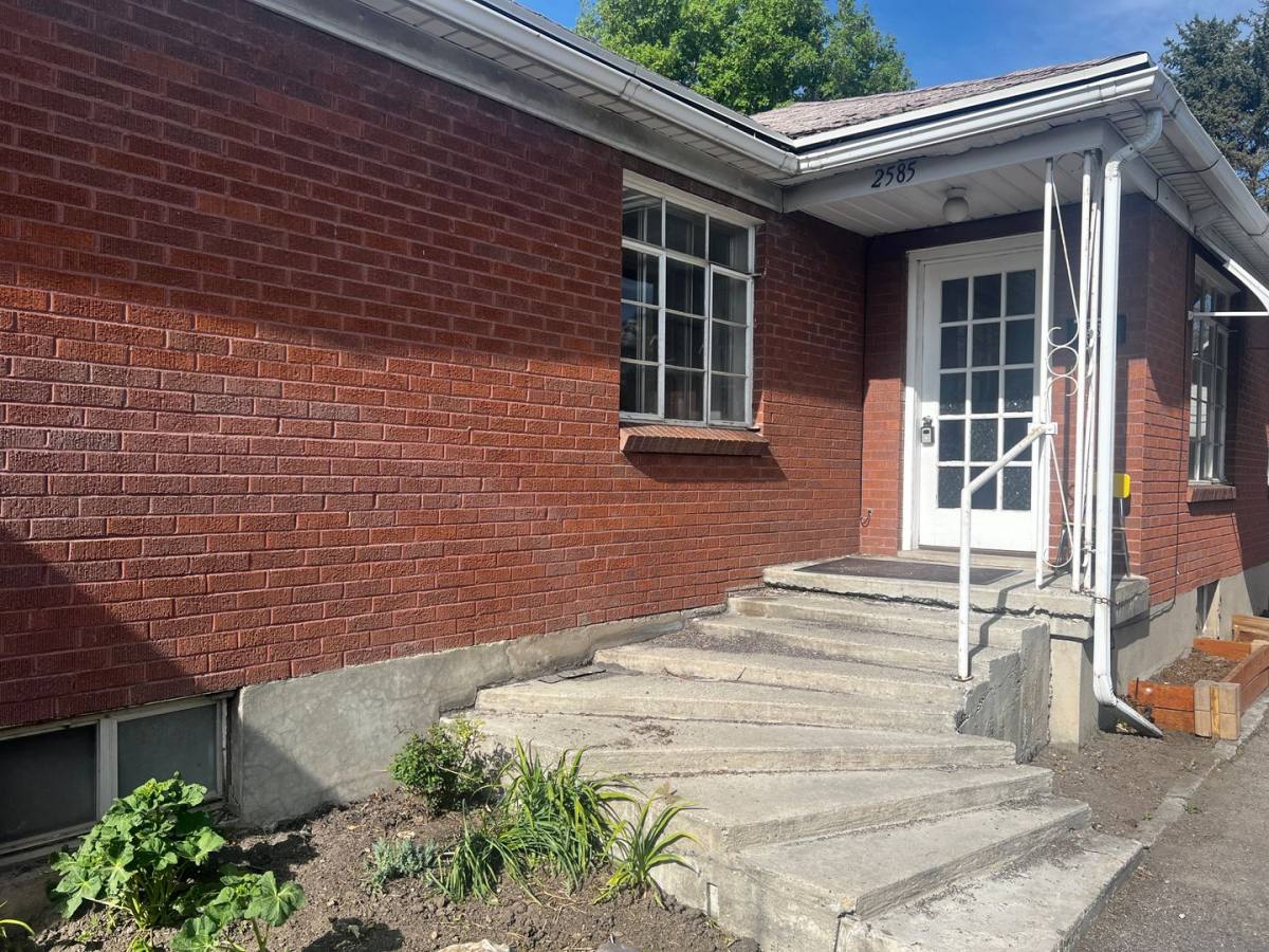 Apartment for rent at 2583-2585 S 700 E, Salt Lake City, UT 84106
