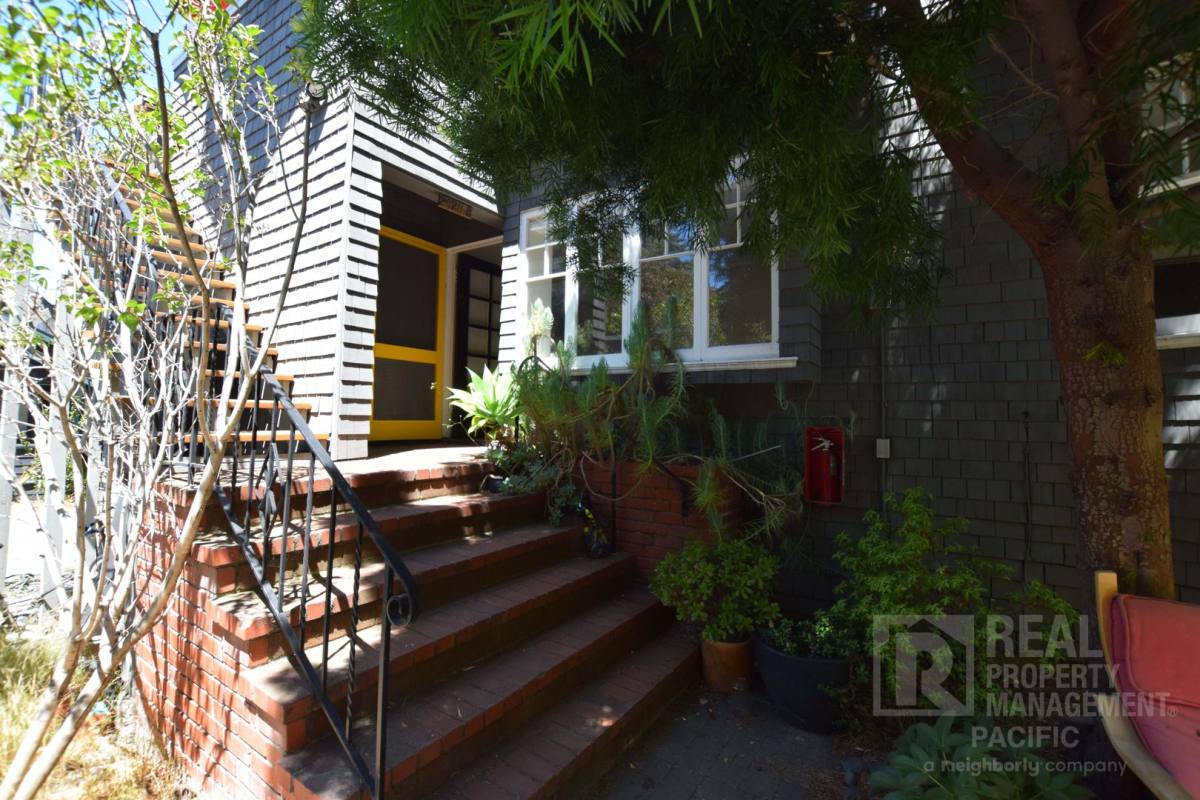 House for rent at 2628 Benvenue Ave #B, Berkeley, CA 94704