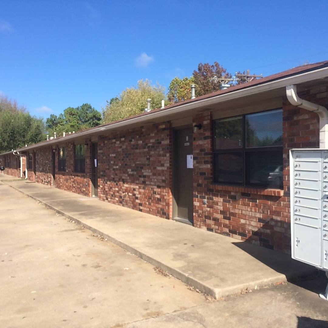 Apartment for rent at 3624 Elm Springs Rd, Springdale, AR 72762