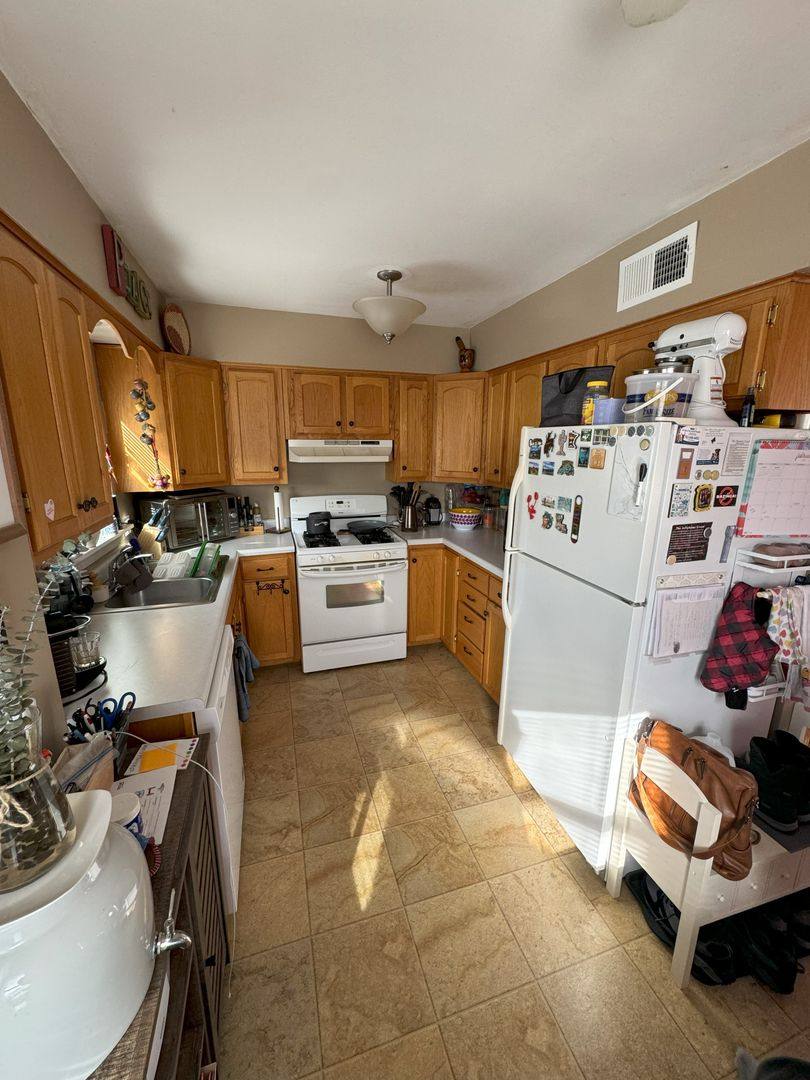 House for rent at 4825 Georgia Ave N, Minneapolis, MN 55428