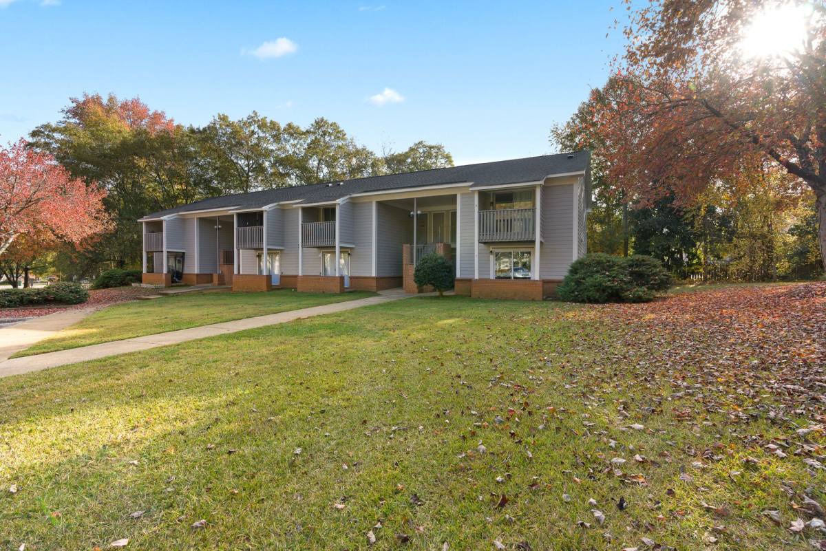 Apartment for rent at 500 Fairview St, Mountain Rest, SC 29664