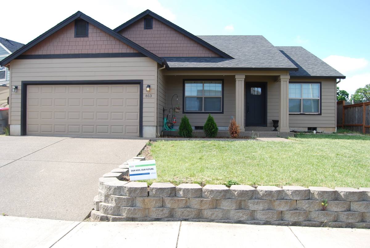 House for rent at 813 Marion Court, Dayton, OR 97114