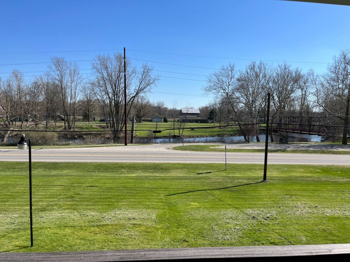 Apartment for rent at 3441 W Warren Dr, Warsaw, IN 46580