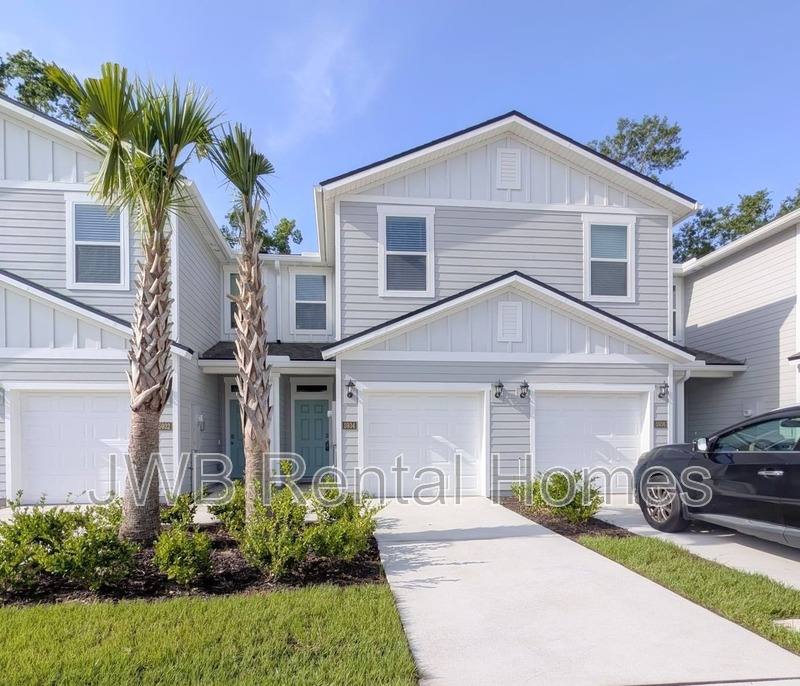 Townhouse for rent at 5934 Ortega Lake Dr, Jacksonville, FL 32210