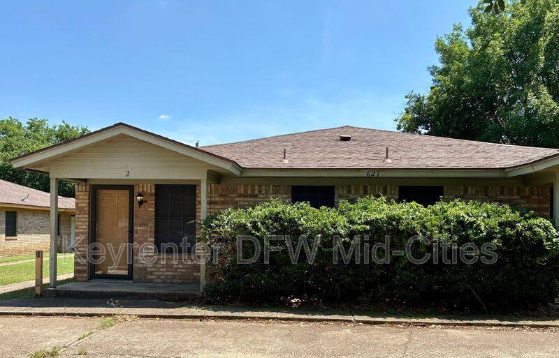 Apartment for rent at 621 Race St #4, Crowley, TX 76036