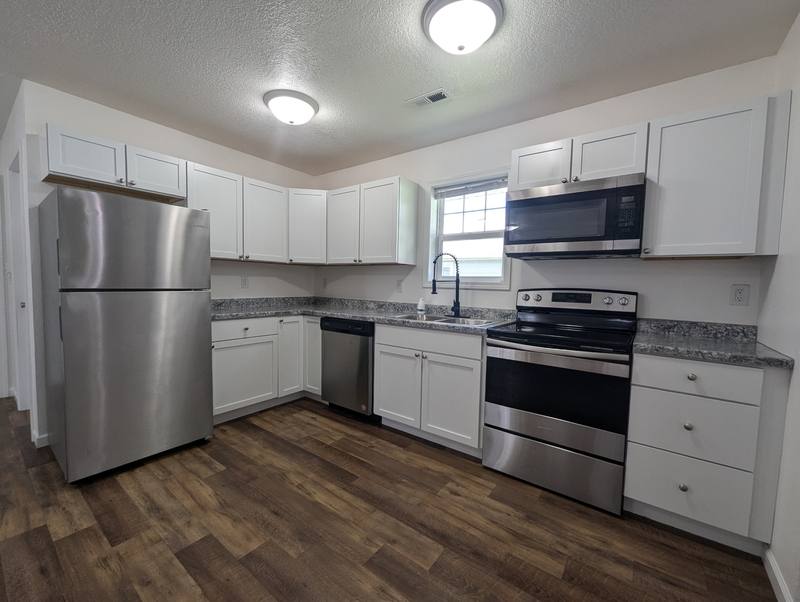 House for rent at 401 N 3rd St, Knoxville, IA 50138