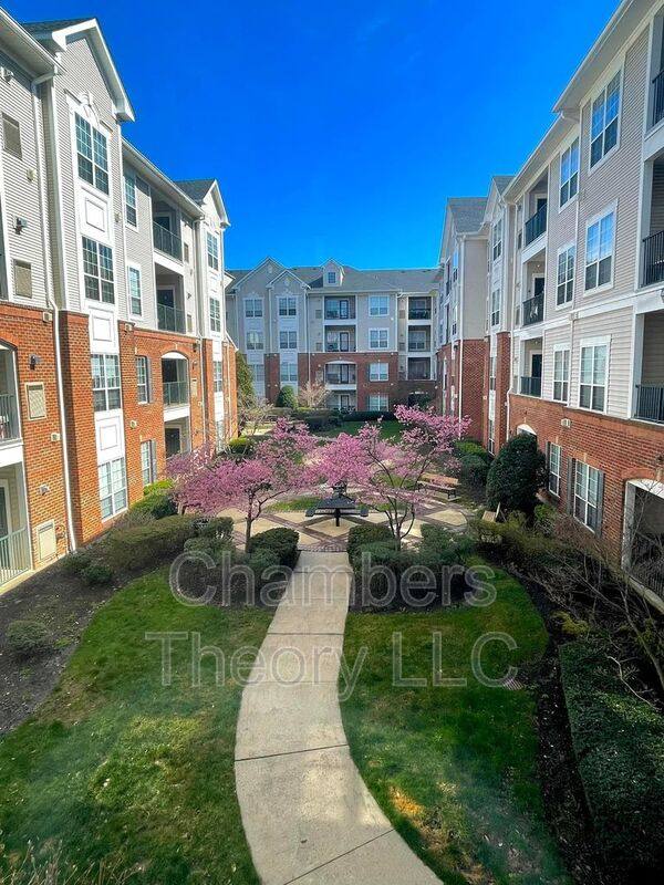 Apartment for rent at 4860 Eisenhower Ave #489, Alexandria, VA 22304