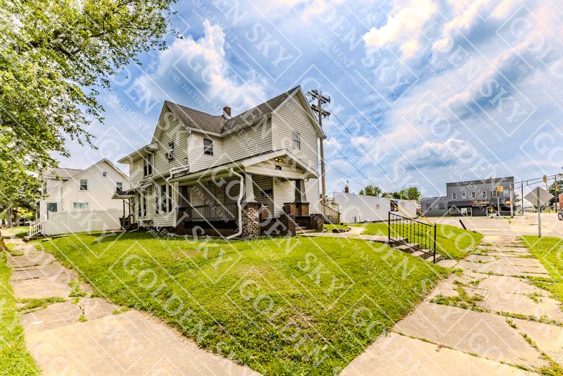 Apartment for rent at 115 E Willard St #2, Muncie, IN 47302