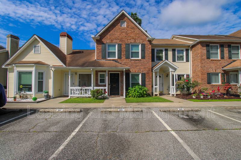 Townhouse for rent at 803 Reserve Way, Summerville, SC 29485