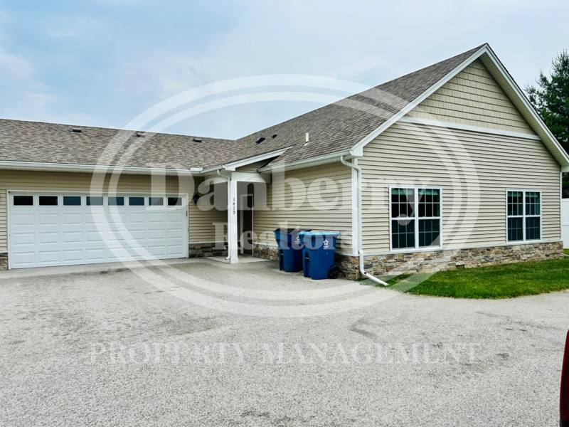 Condo for rent at 1429 River Park Lane, Waterville, OH 43566