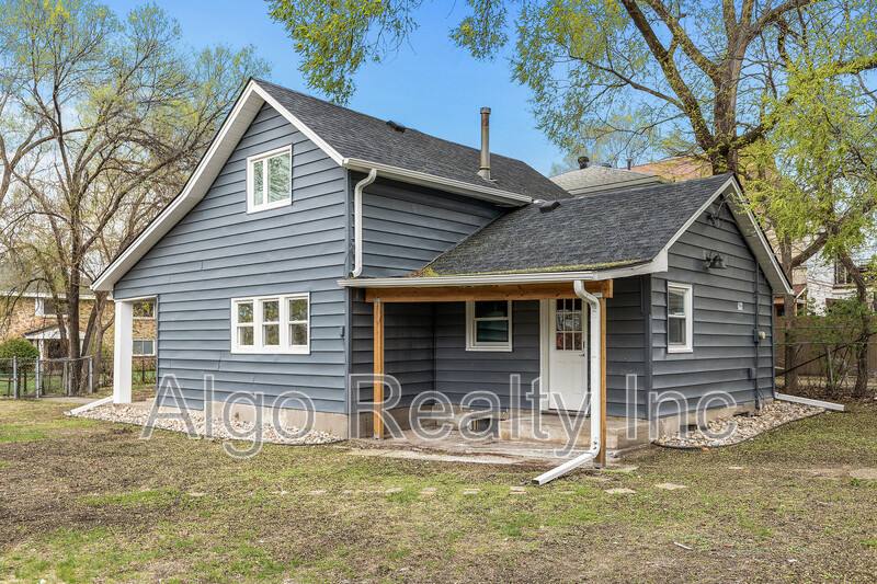 House for rent at 633 Polk St NE, Minneapolis, MN 55413