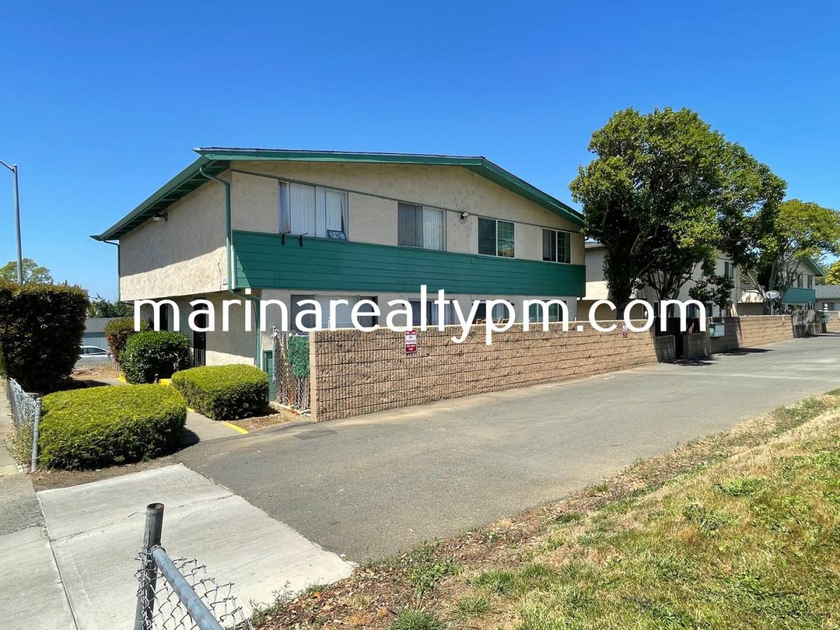 Apartment for rent at 240 Holly St, Vallejo, CA 94590
