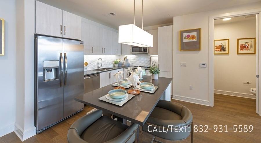 Apartment for rent at 2182 Bagby St #TTS, Houston, TX 77002