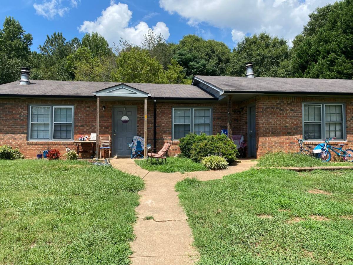 House for rent at 1260 Aiken Rd, Bogart, GA 30622