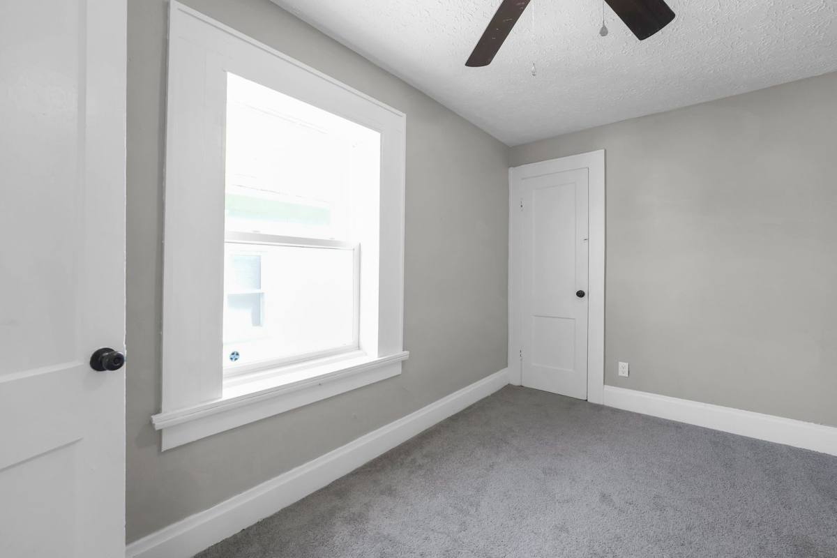 Apartment for rent at 361 S Harris Ave, Columbus, OH 43204