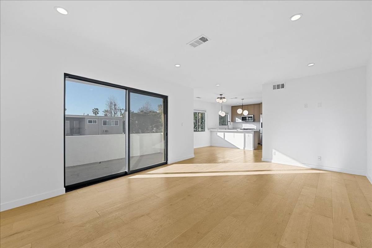 Apartment for rent at 1210 Larrabee St #1, West Hollywood, CA 90069