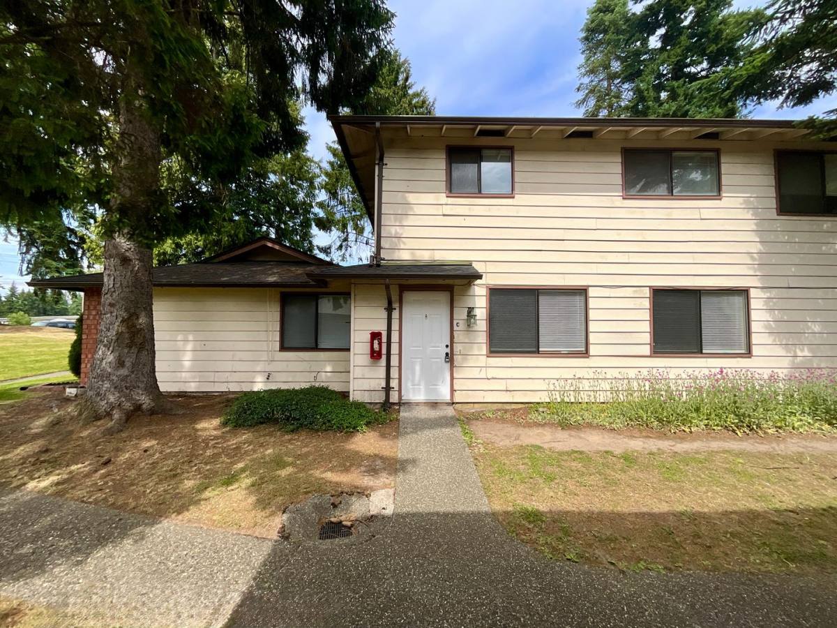 Apartment for rent at 7705 Timber Hill Dr, Everett, WA 98203