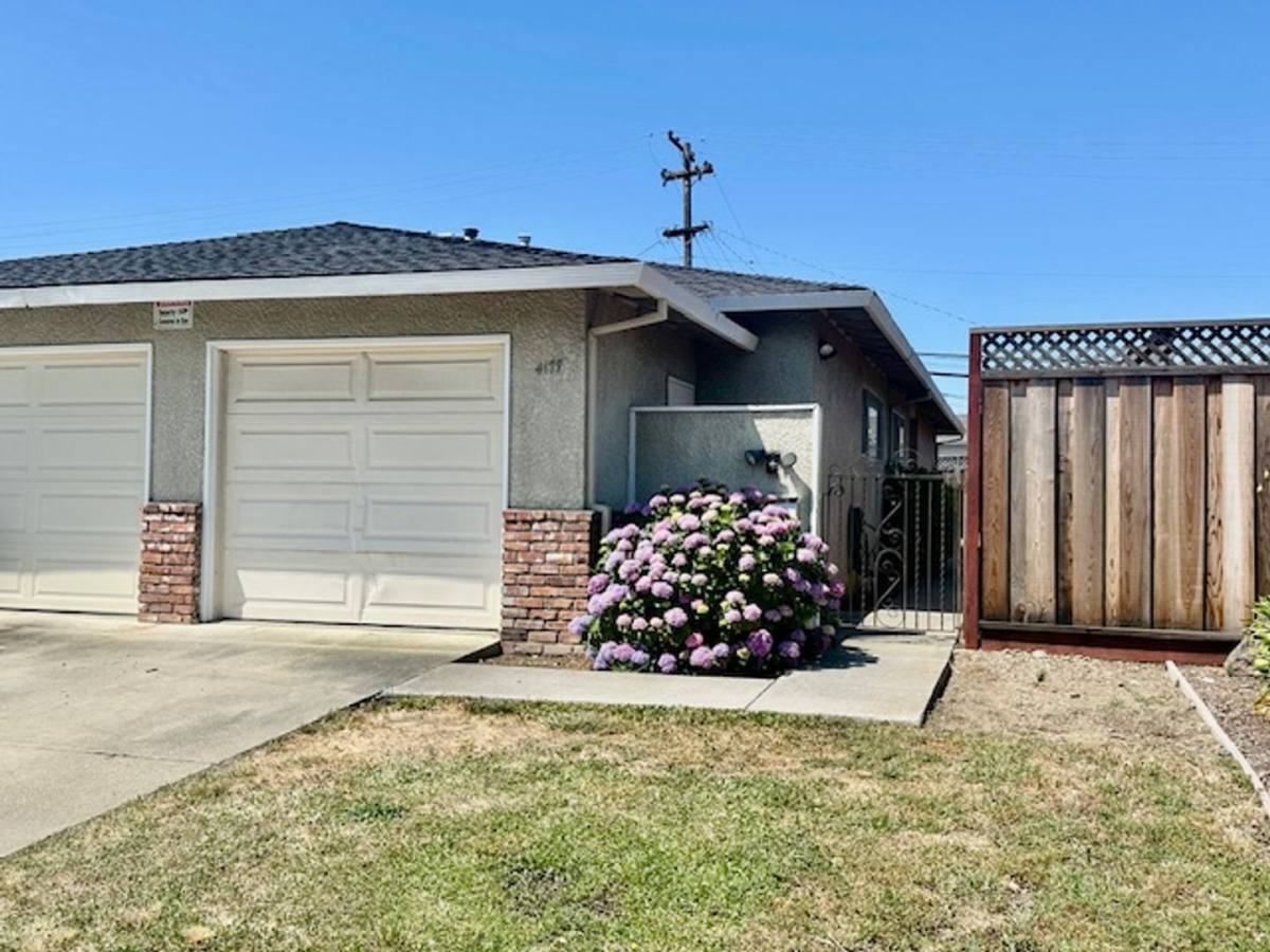 Townhouse for rent at 4177 Camden Ave, San Jose, CA 95124