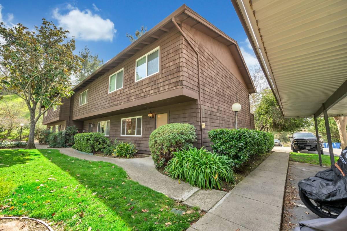 Townhouse for rent at 3249 Marlene Dr, Lafayette, CA 94549