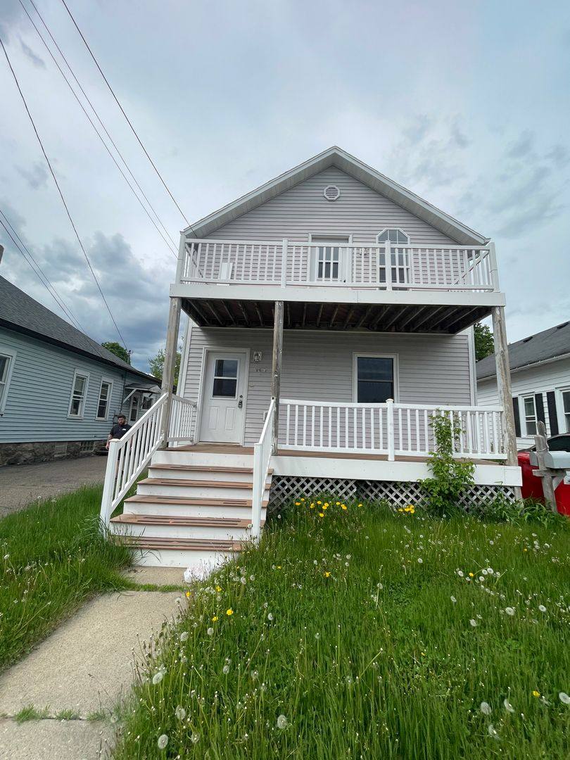 Townhouse for rent at 1016 4th Ave, Antigo, WI 54409