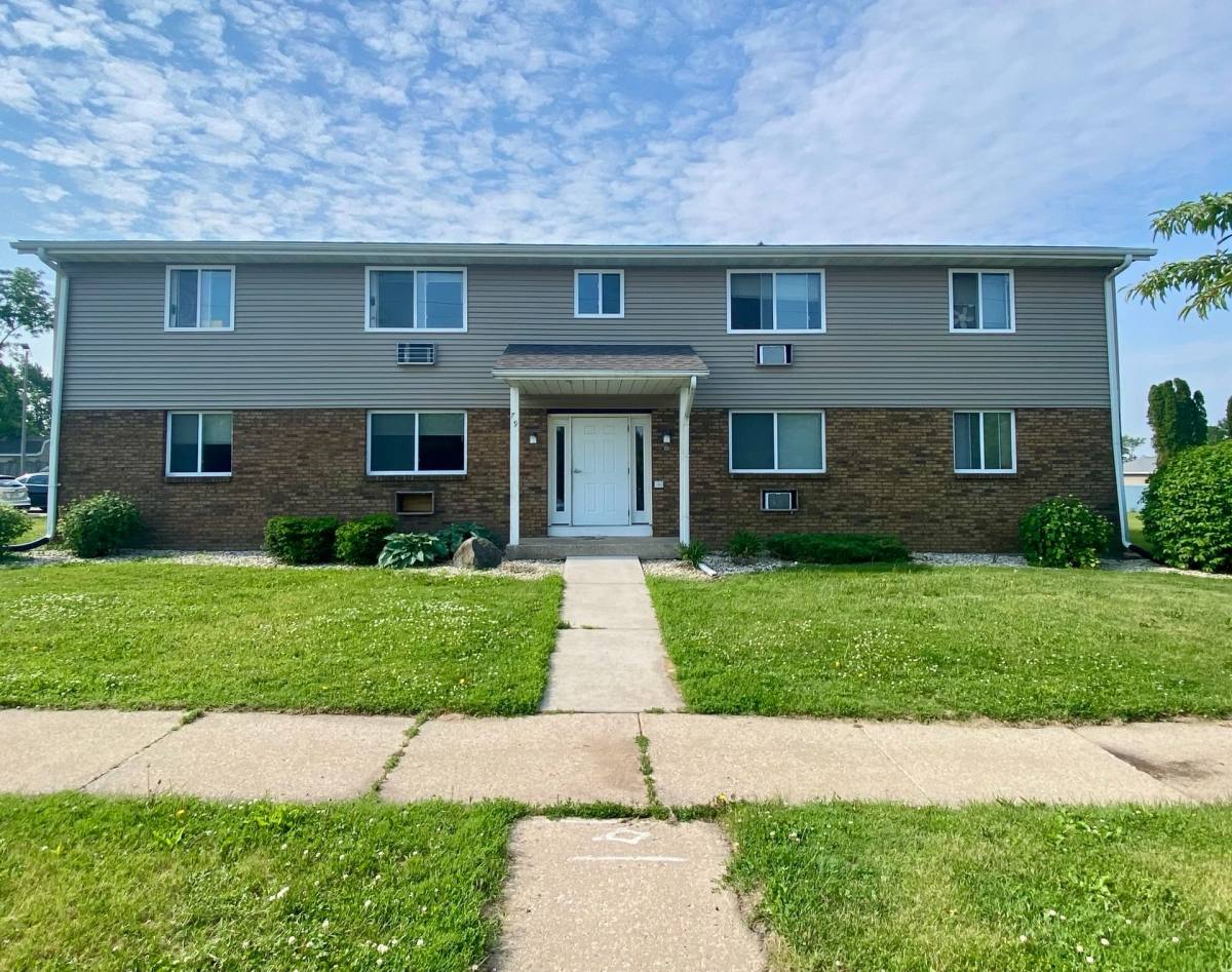 Apartment for rent at 719 Kellogg Ave, Janesville, WI 53546