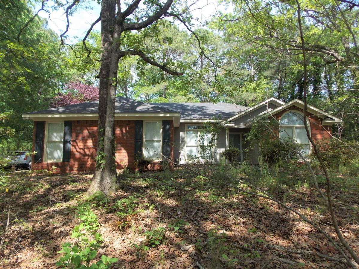 House for rent at 562 Evergreen Dr, Fortson, GA 31808