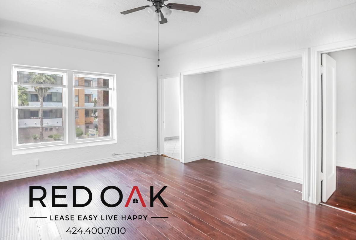 Condo for rent at 407 S Gramercy Place #204, Los Angeles, CA 90020