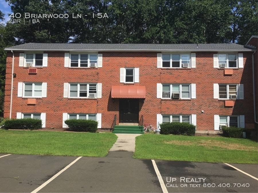 Apartment for rent at 40 Briarwood Lane #15A, Branford, CT 06405