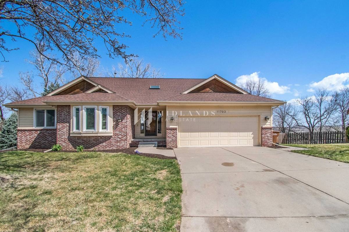 House for rent at 11703 S 25th Ave Circle, Bellevue, NE 68123