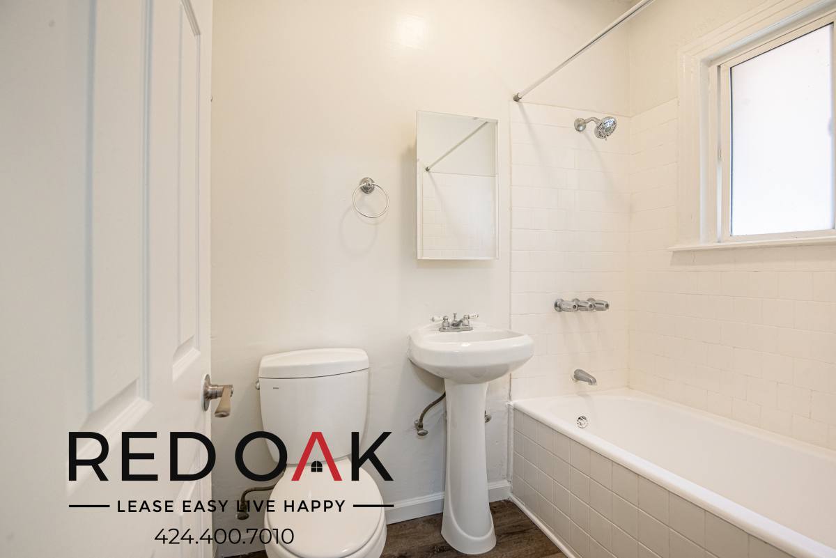 Apartment for rent at 728 S Berendo St #305, Los Angeles, CA 90005