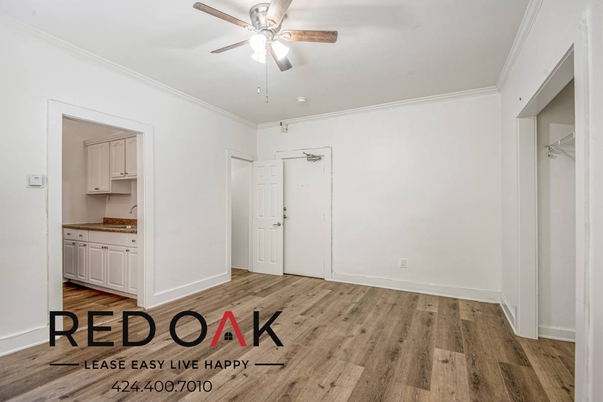 Apartment for rent at 728 S Berendo St #305, Los Angeles, CA 90005