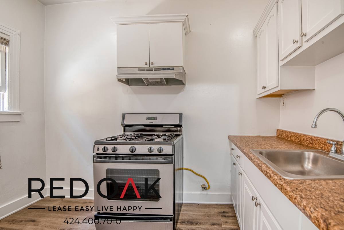 Apartment for rent at 728 S Berendo St #305, Los Angeles, CA 90005
