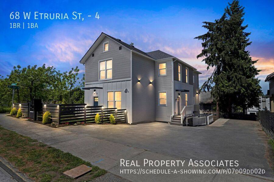 Apartment for rent at 68 W Etruria St #4, Seattle, WA 98119