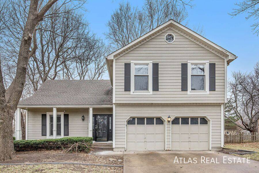 House for rent at 5711 W 157th Terrace, Overland Park, KS 66223