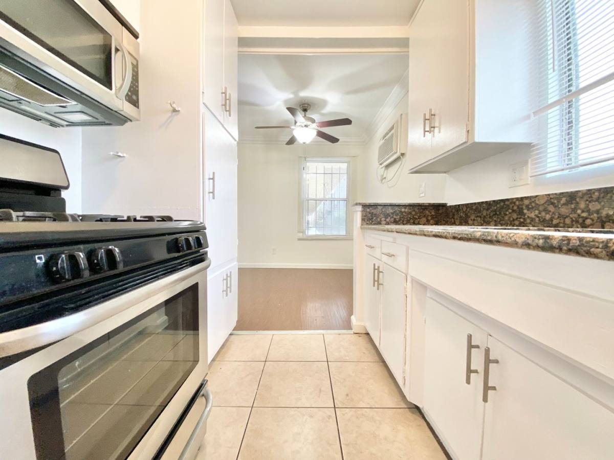 Apartment for rent at 5222 5226 Lexington Ave, Los Angeles, CA 90029